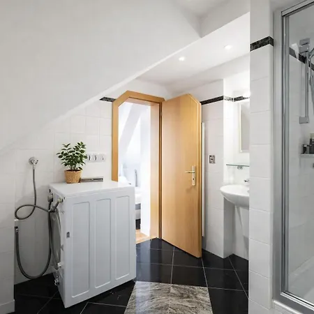 Apartment Luxury 130 M Maisonette With Jacuzzi And 3 Terraces